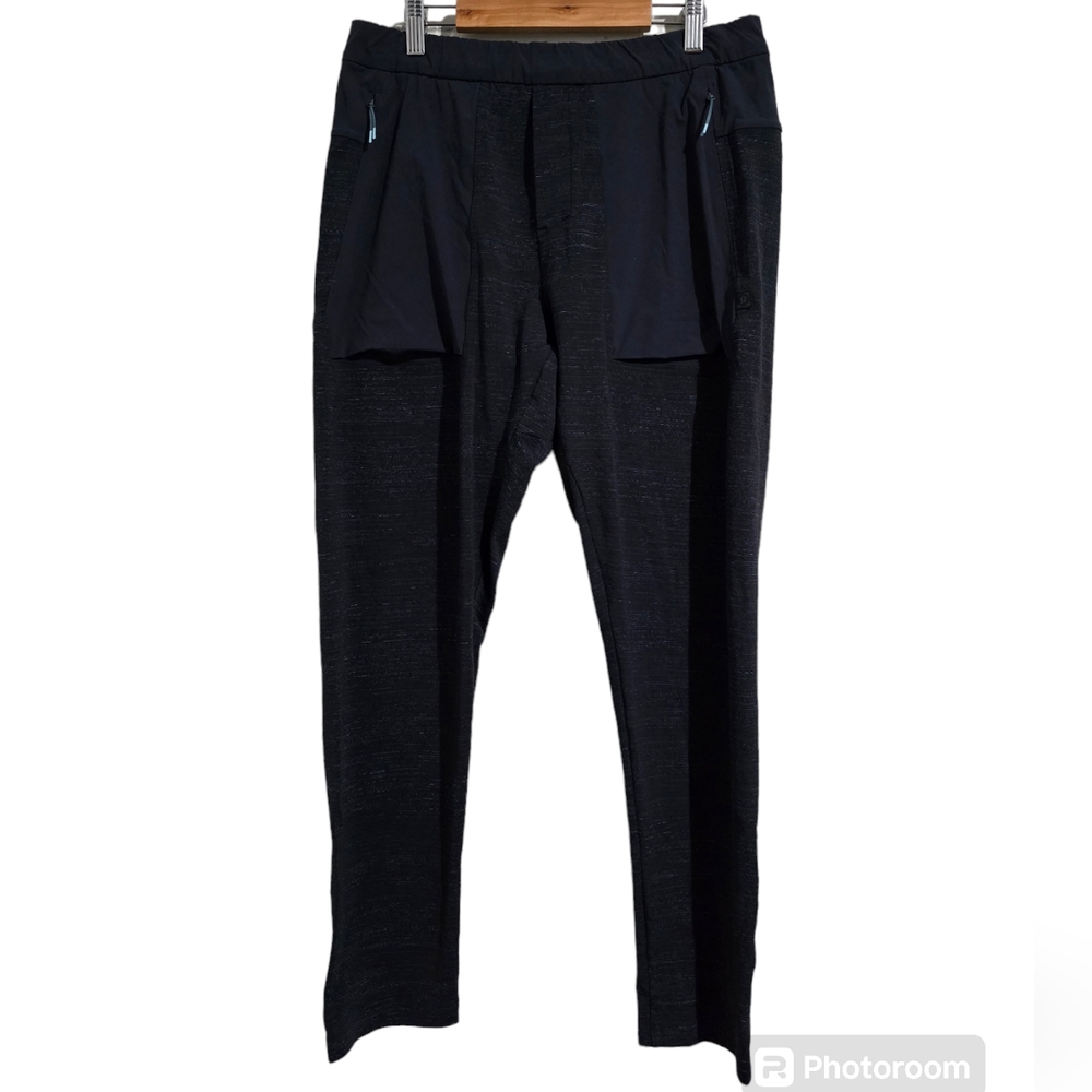EUC Lululemon‎ License to Train Pant Blie size S